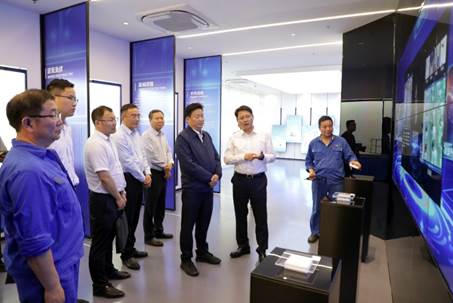 打造向上向前第一象限生力軍 錘煉甘于做人做事作難、受苦受累受屈的企業家隊伍——河南投資集團黨委書記、董事長劉新勇蒞臨安彩高科開展主題教育調研