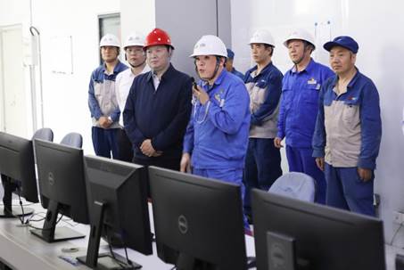 打造向上向前第一象限生力軍 錘煉甘于做人做事作難、受苦受累受屈的企業家隊伍——河南投資集團黨委書記、董事長劉新勇蒞臨安彩高科開展主題教育調研