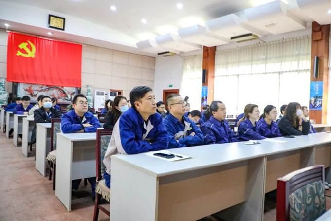 凝心聚力，同心篤行——安彩高科舉辦企業文化專題培訓